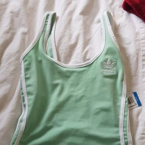 My parents wont let me wear it so I'm selling it